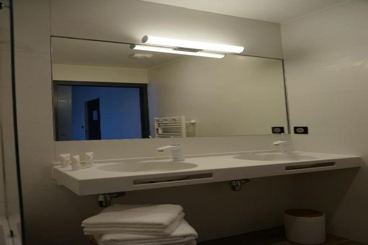 The Originals Relais Hotel Saint-Roch Salzuit 외부 사진